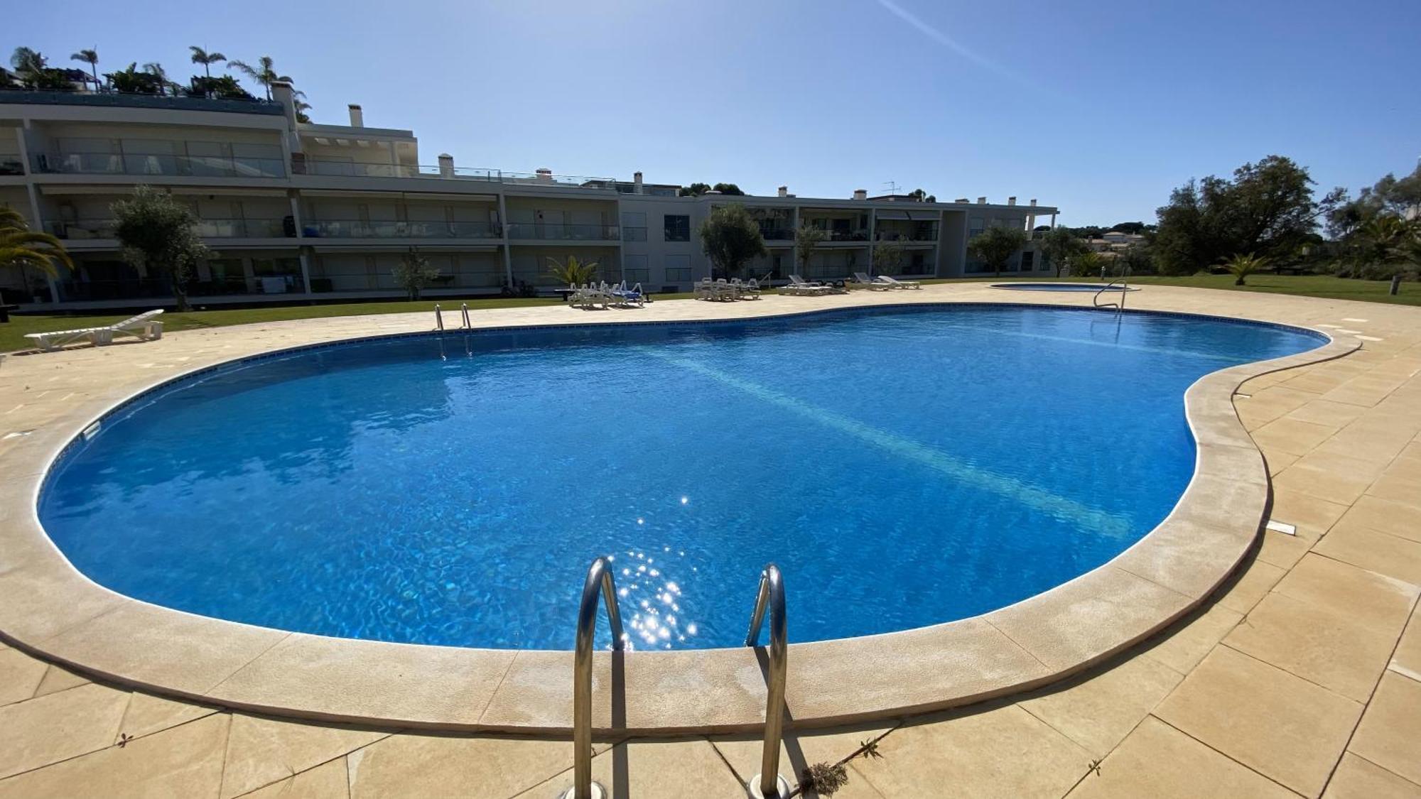 Charmant Appartement A 1Km De La Plage, Avec Piscine A Albufeira Exteriér fotografie