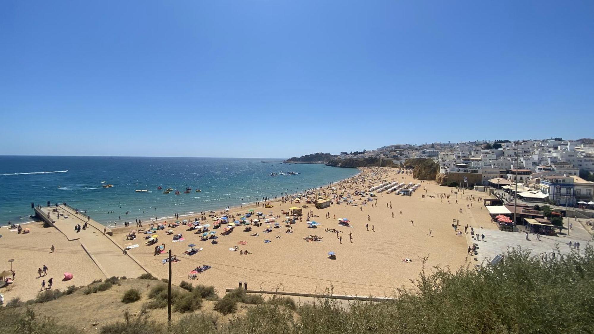 Charmant Appartement A 1Km De La Plage, Avec Piscine A Albufeira Exteriér fotografie